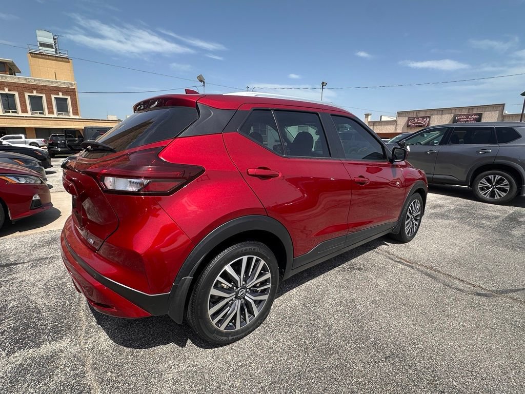 Certified 2022 Nissan Kicks SV FWD image 7