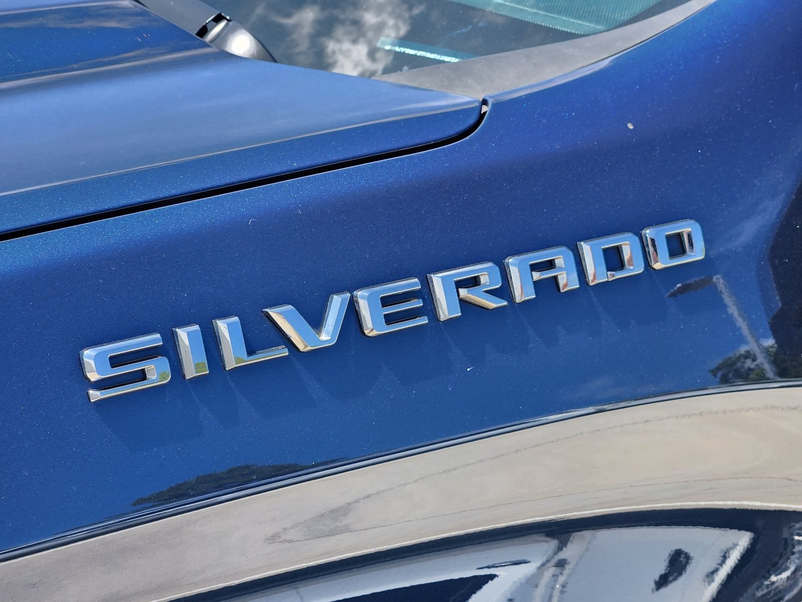 Used 2021 Chevrolet Silverado 1500 LT RWD image 13