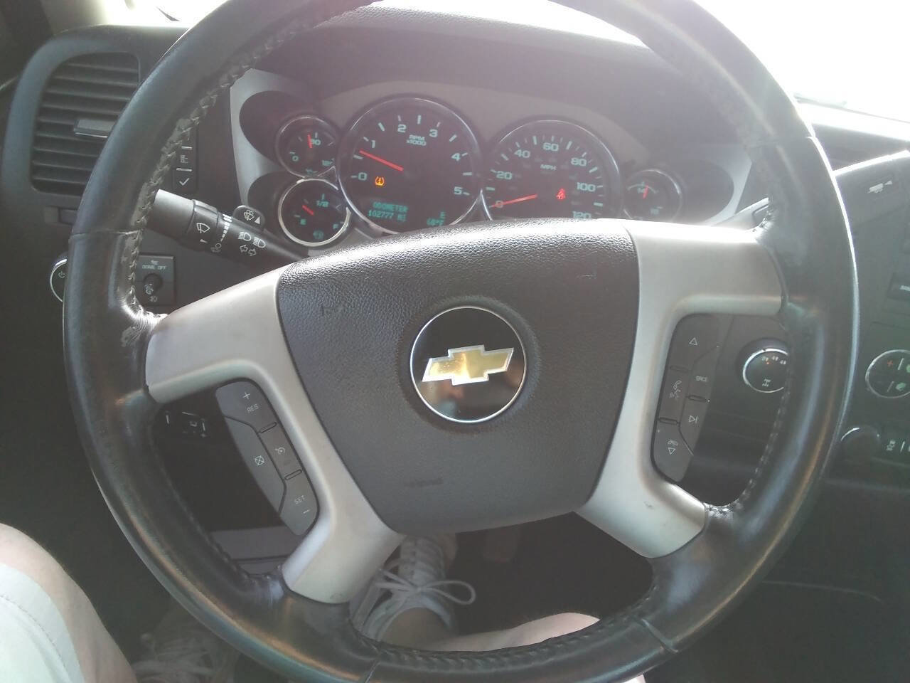 Used 2014 Chevrolet Silverado 2500 LT w/ Custom Sport Truck Package image 22