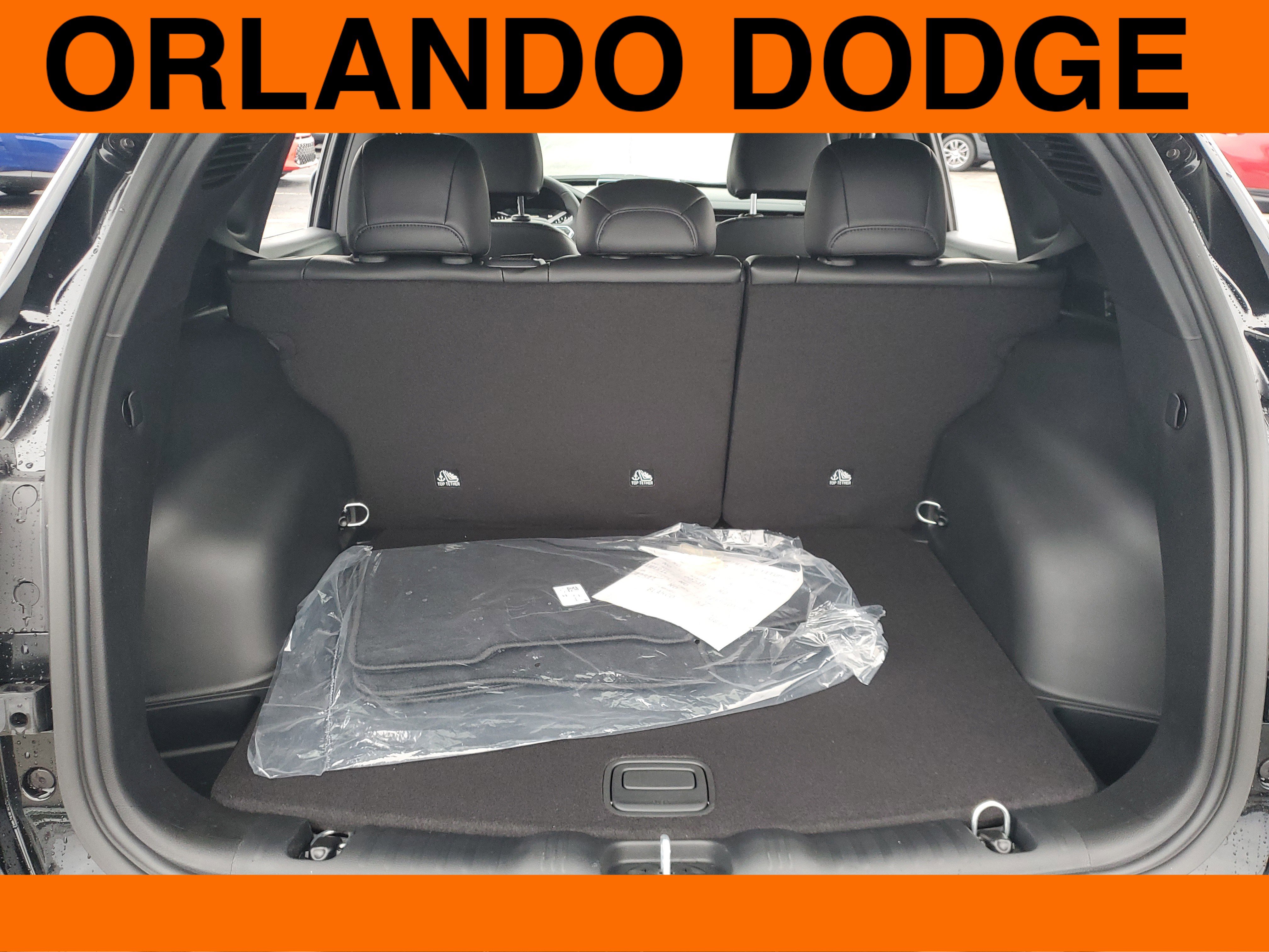 New 2026 Jeep Compass Latitude image 8