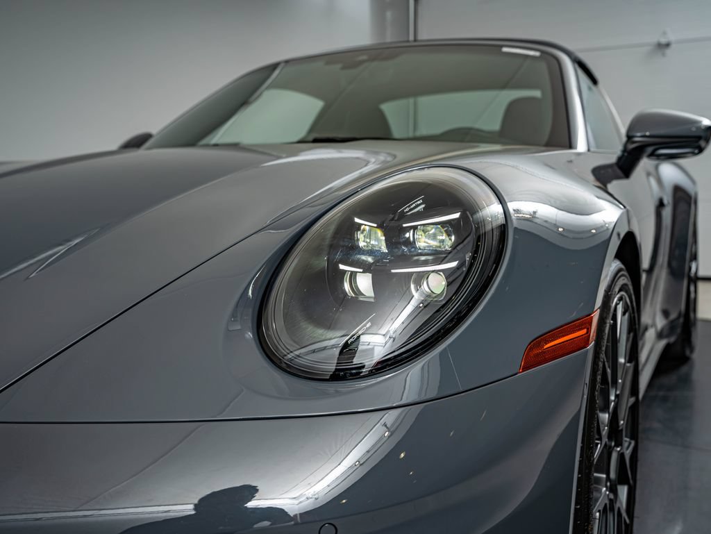 Certified 2026 Porsche 911 Targa 4 GTS AWD/4WD image 17