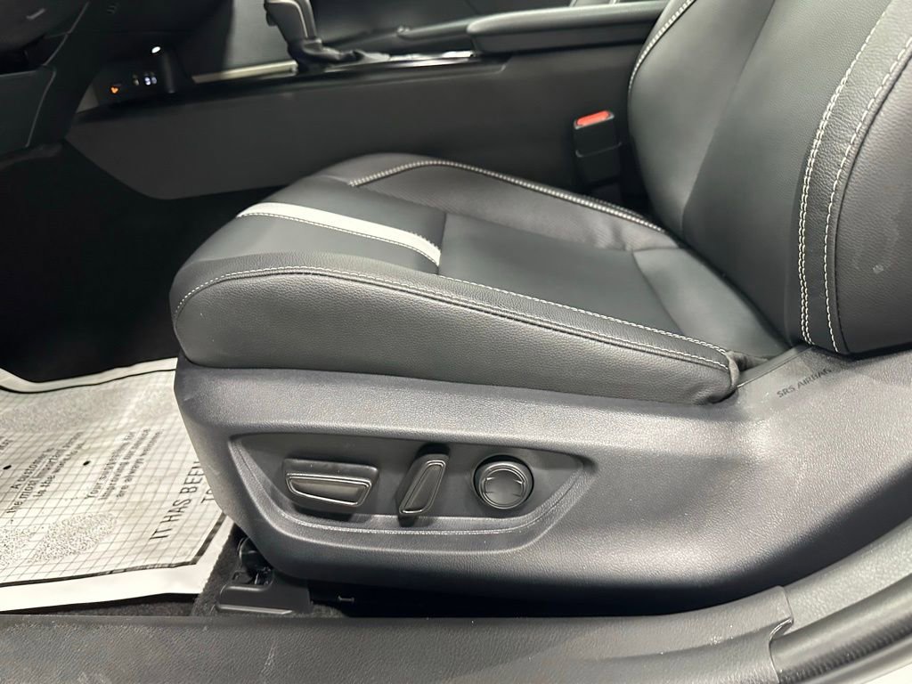 Used 2026 Toyota Camry SE image 12