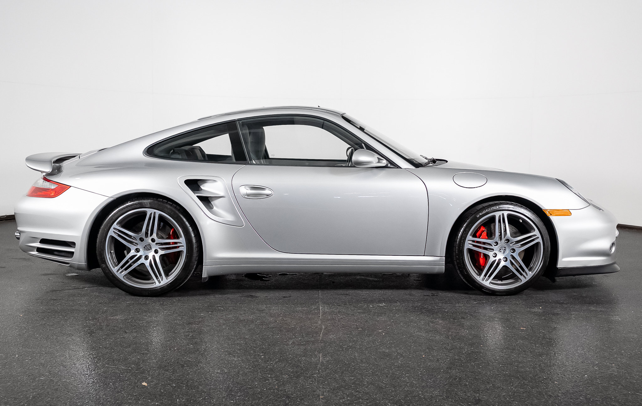 Used 2007 Porsche 911 Turbo AWD/4WD image 29