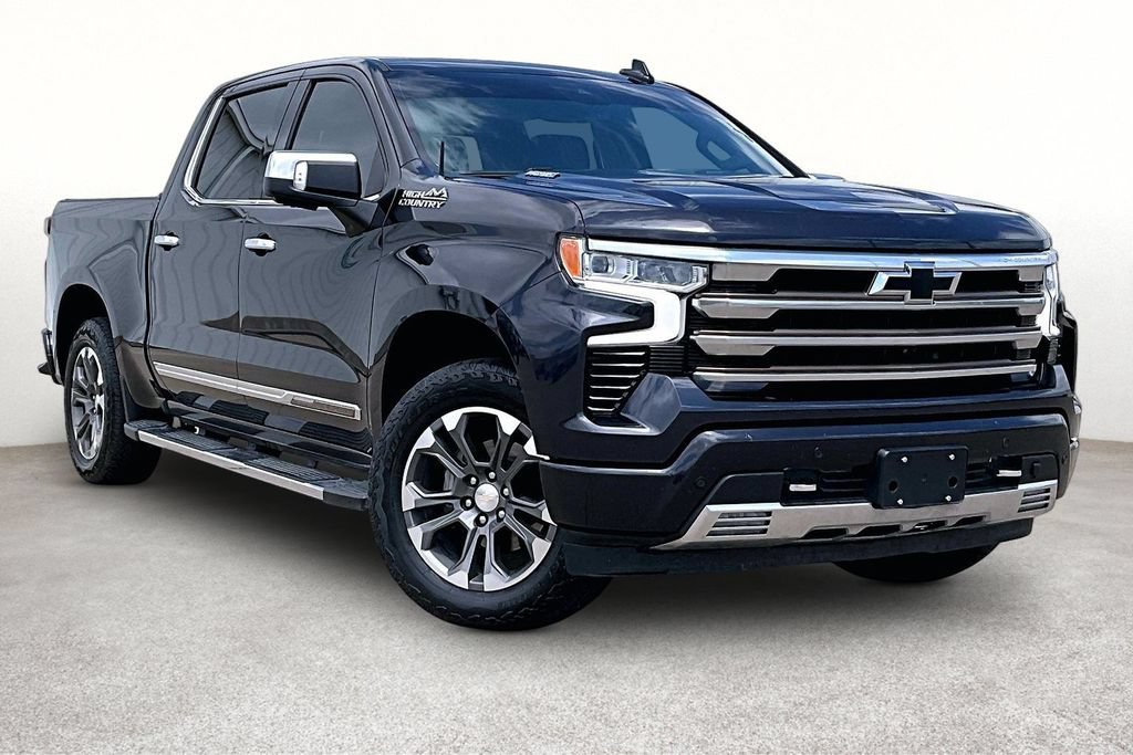 Used 2022 Chevrolet Silverado 1500 High Country w/ Z71 Off-Road Package AWD/4WD video 1