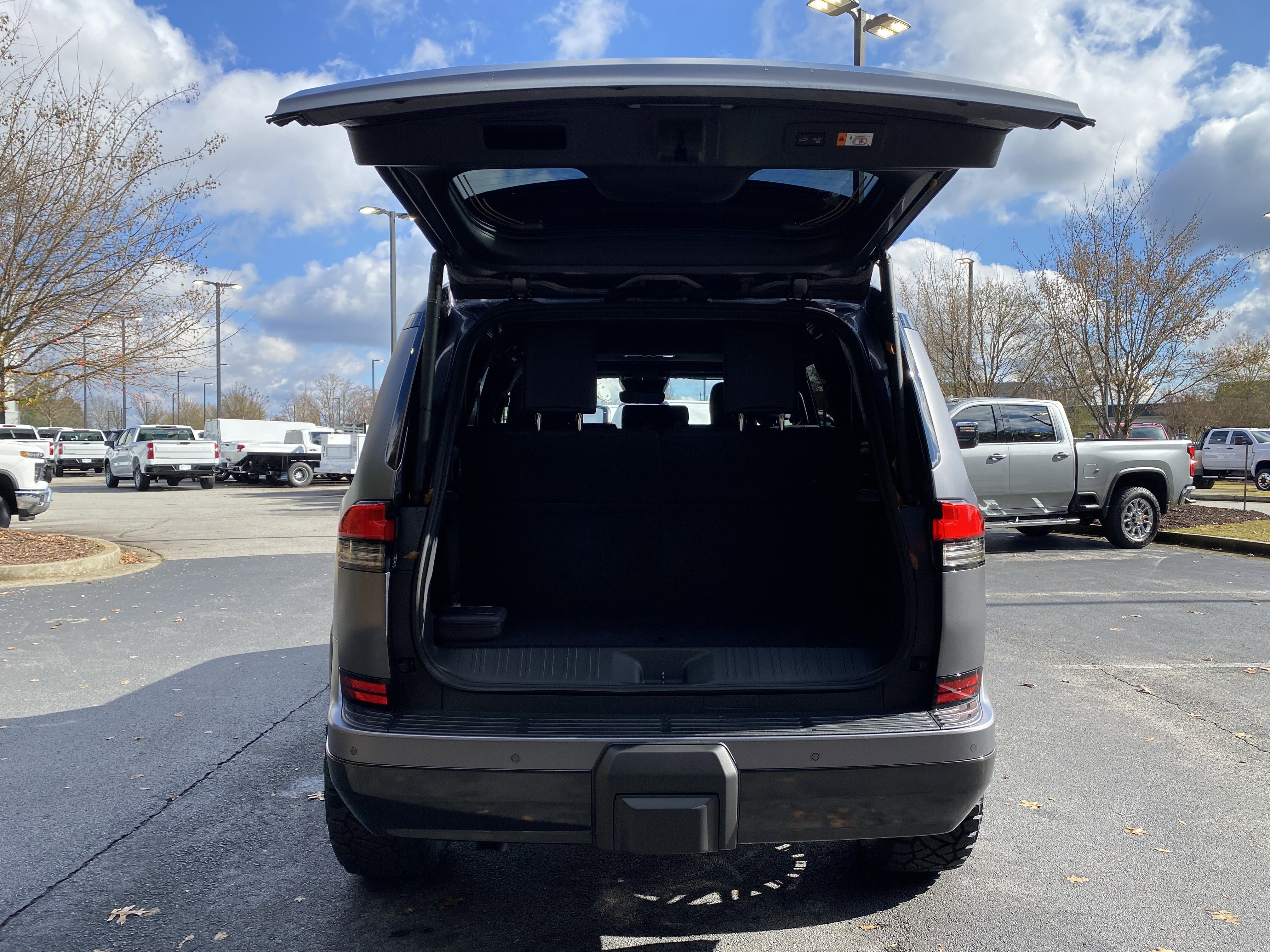 Used 2025 Lexus GX 550 w/ Cold Area Package image 11