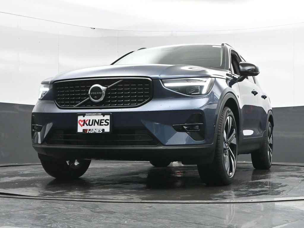 New 2026 Volvo XC40 B5 Ultra w/ Climate Package image 37