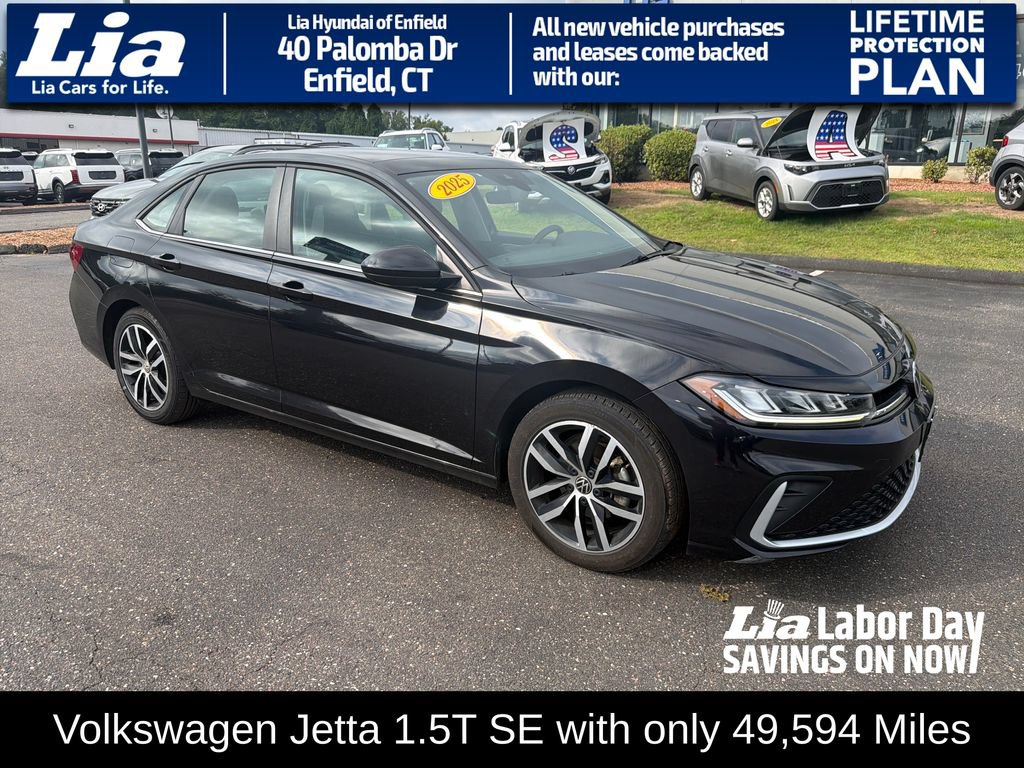 Used 2025 Volkswagen Jetta SE FWD image 1