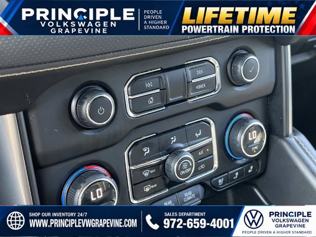 Used 2023 Chevrolet Suburban Premier AWD/4WD image 21