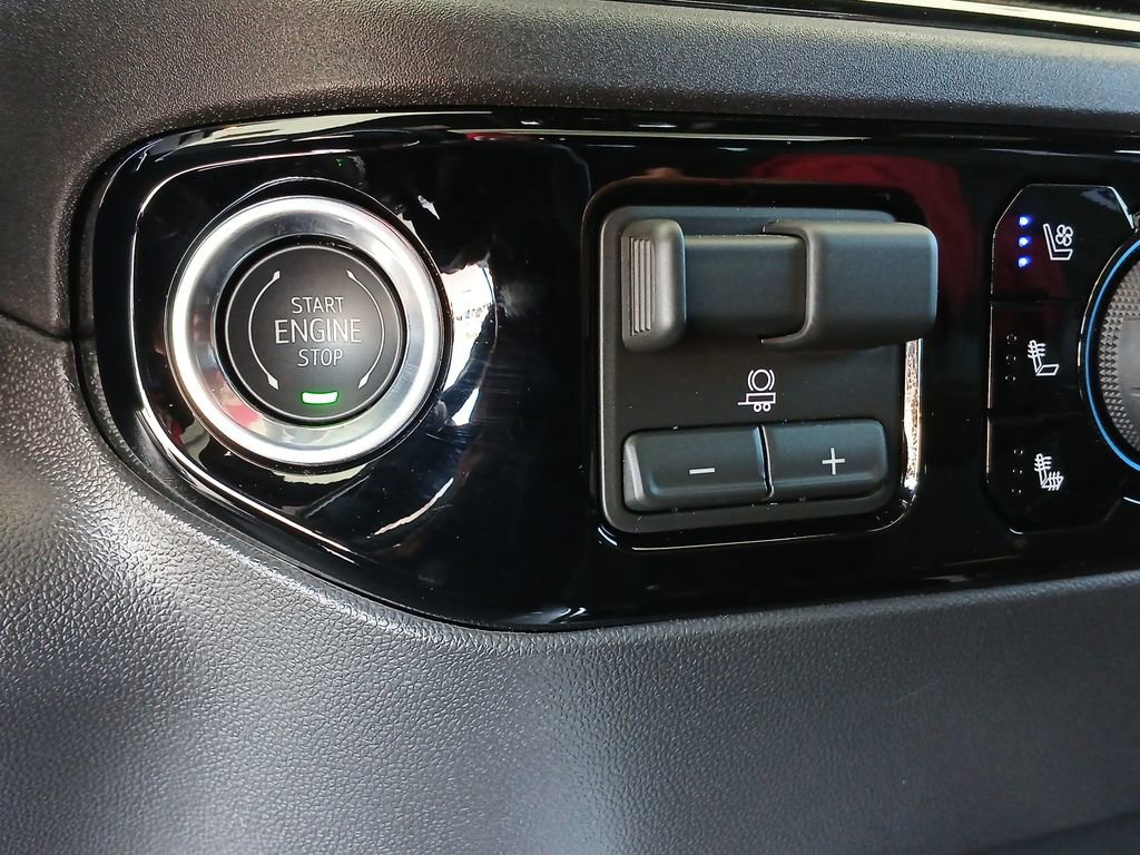 Used 2026 Chevrolet Silverado 1500 ZR2 image 17