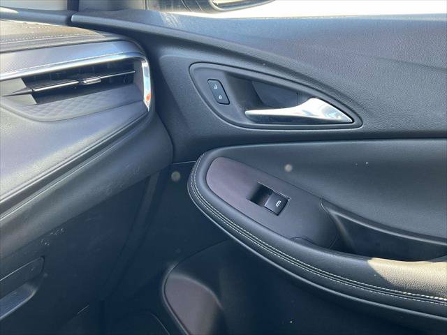 Used 2025 Buick Encore GX Preferred w/ Advanced Technology Package AWD/4WD image 35
