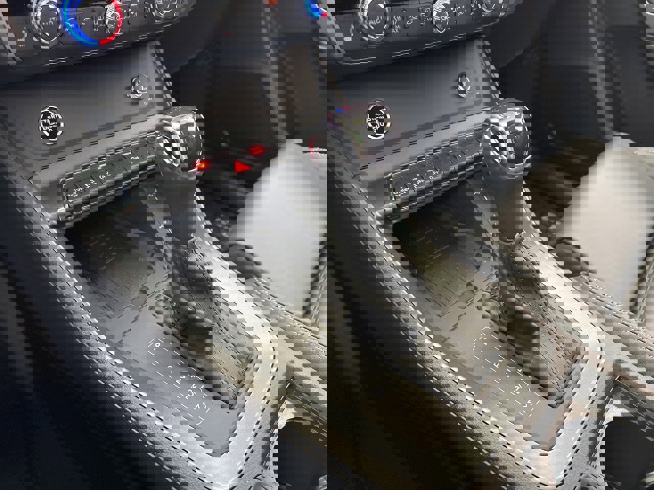 New 2025 Audi Q3 2.0T Premium image 31