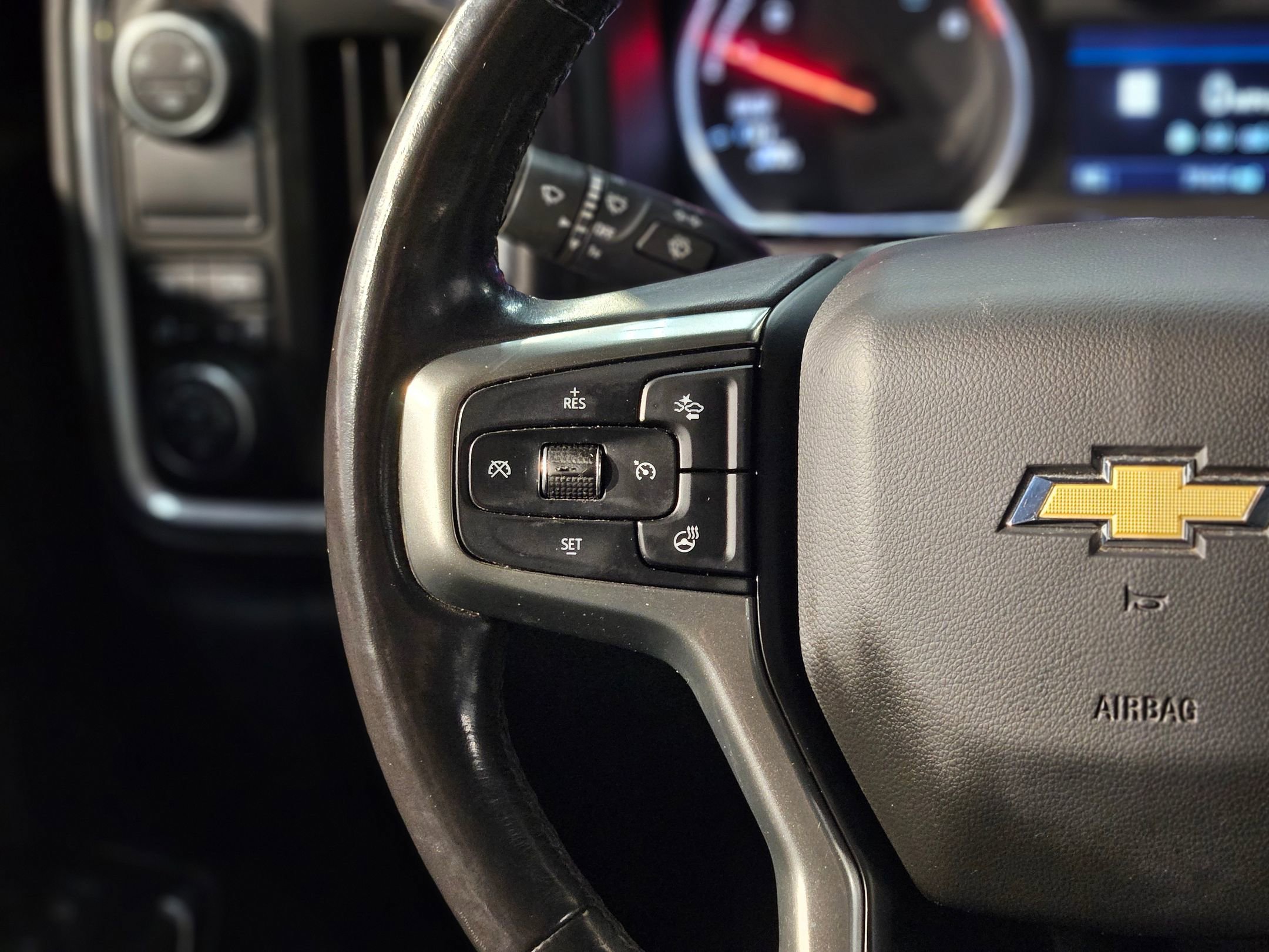 Used 2019 Chevrolet Silverado 1500 LTZ w/ LTZ Texas Edition image 28