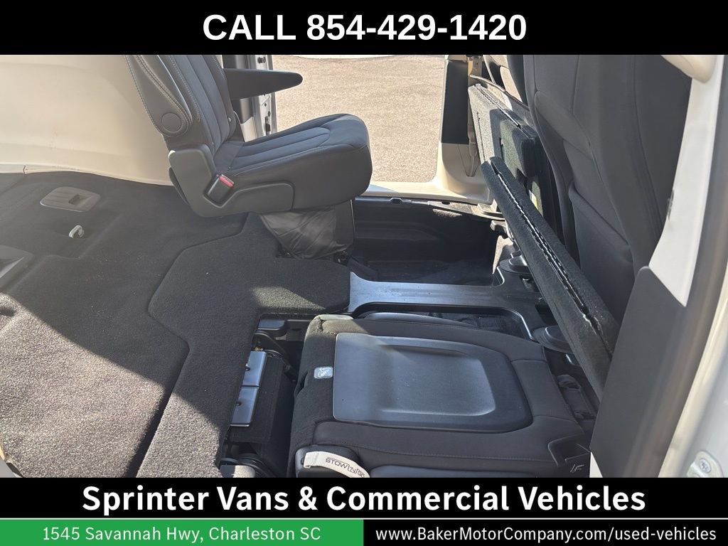 Used 2024 Chrysler Voyager LX FWD image 19