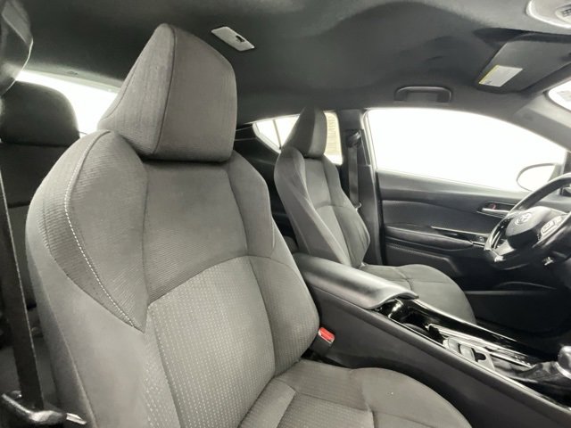 Used 2019 Toyota C-HR XLE image 13