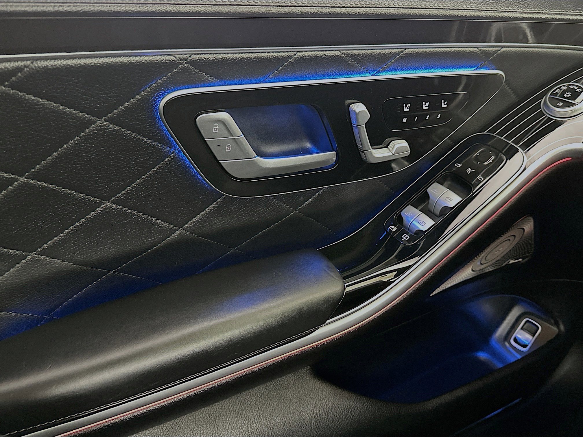 Used 2023 Mercedes-Benz S 580 4MATIC Sedan image 13