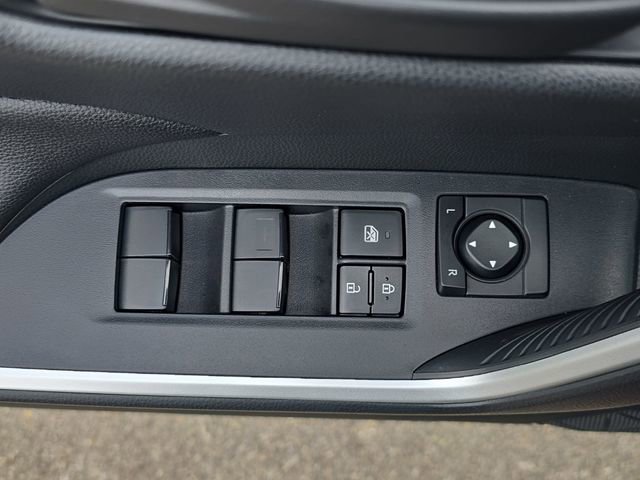 Used 2025 Toyota RAV4 LE image 27