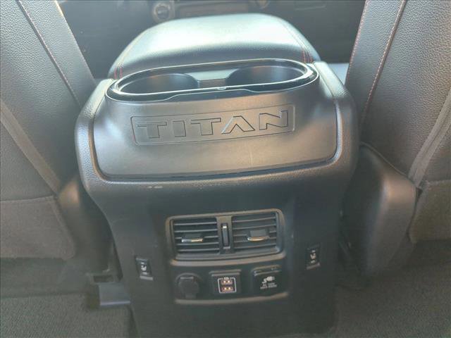 Used 2021 Nissan Titan PRO-4X w/ Pro-4x Convenience Package image 16