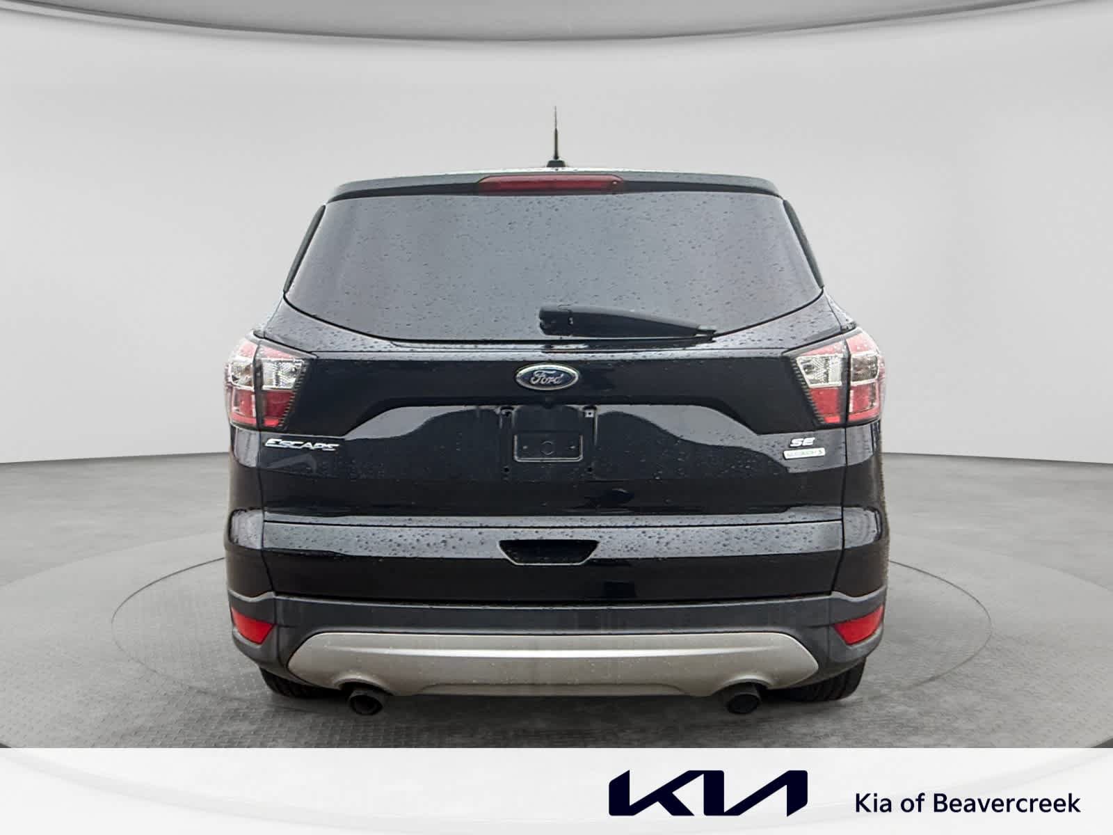 Used 2017 Ford Escape SE FWD image 6