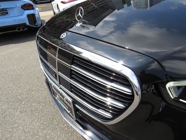 Used 2022 Mercedes-Benz S 500 4MATIC w/ AMG Line Package image 25