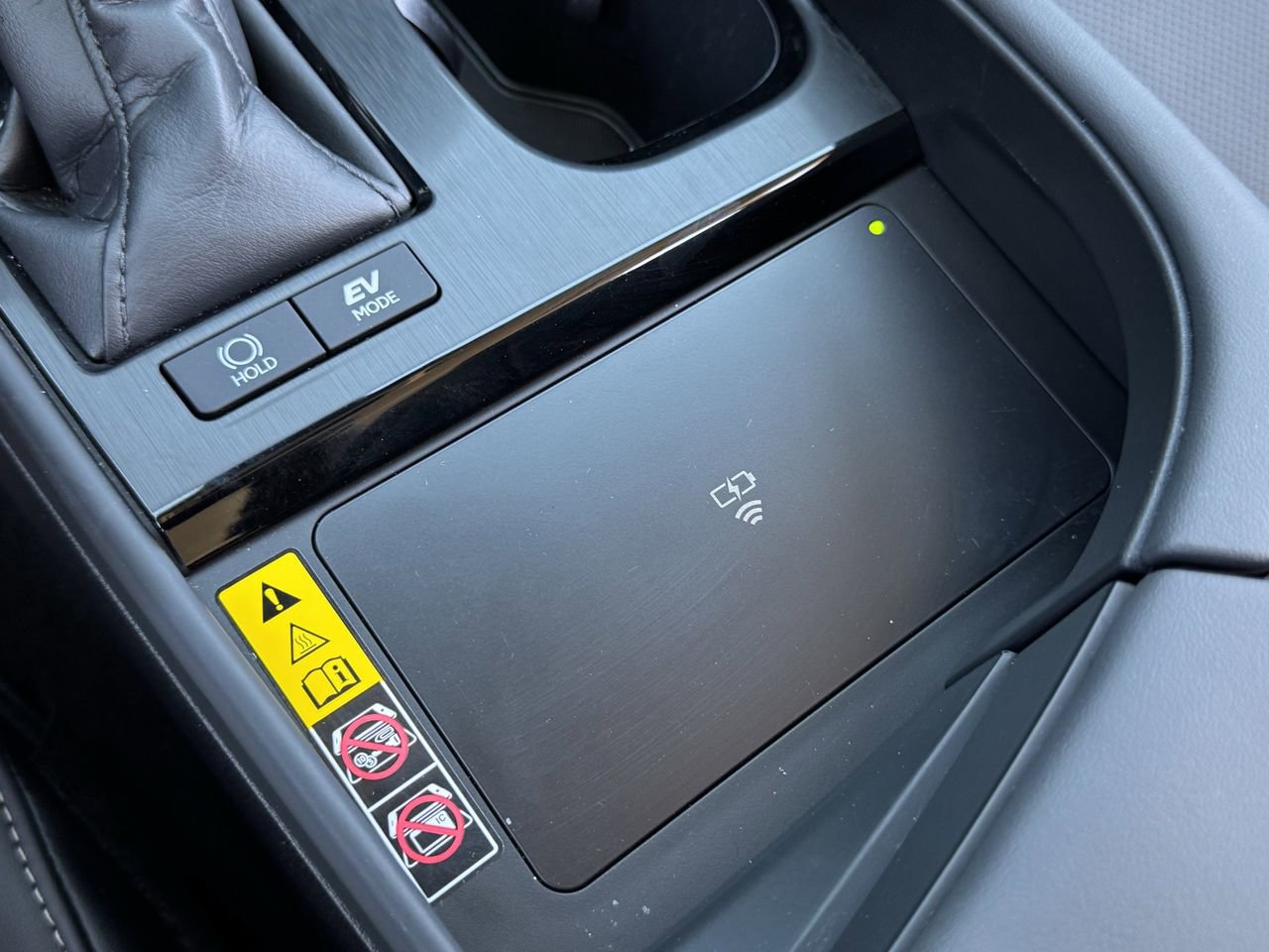 Used 2025 Lexus ES 300h F Sport w/ Accessory Package (Z2) image 21