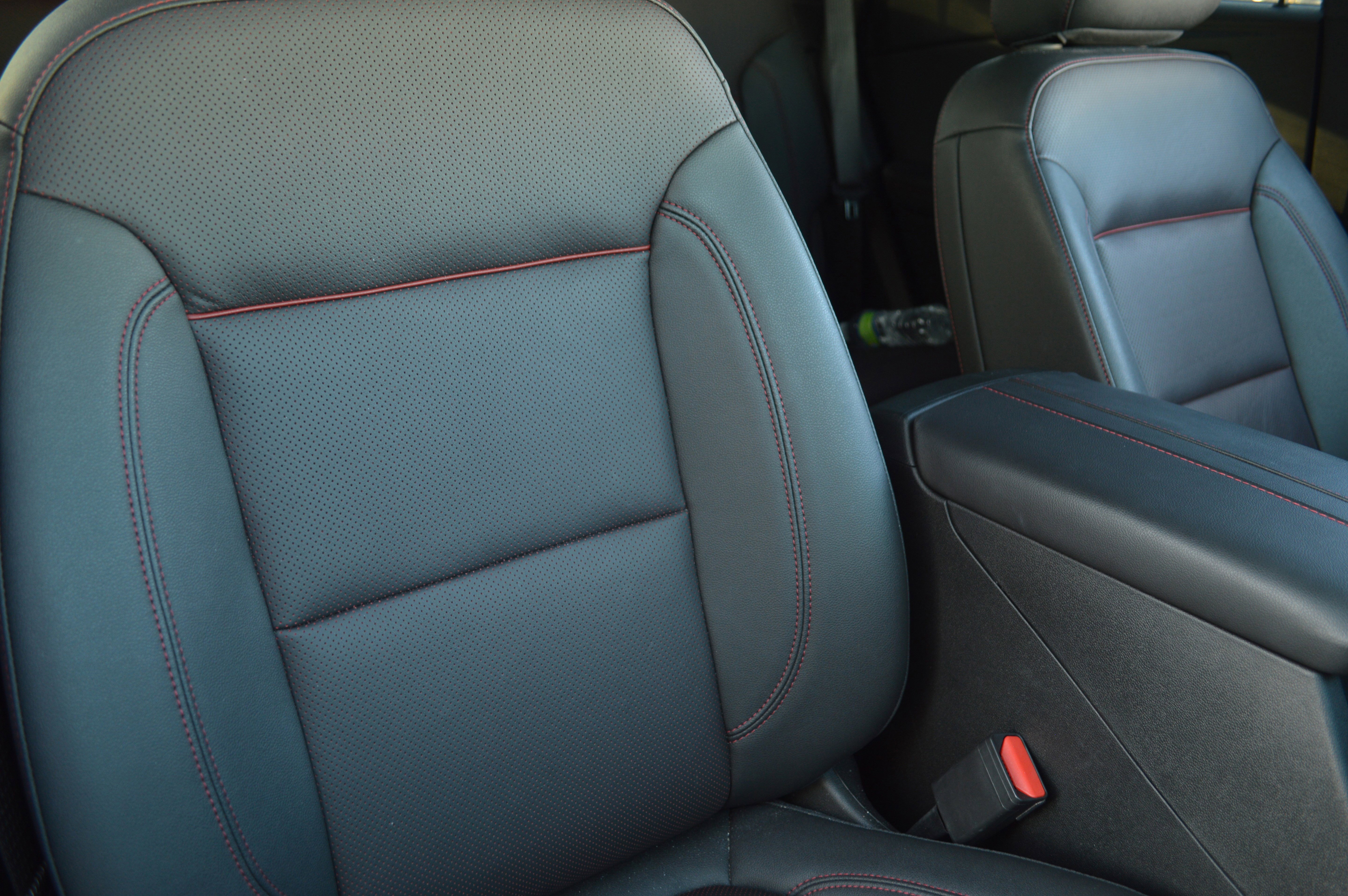 Used 2023 Chevrolet Blazer RS image 37