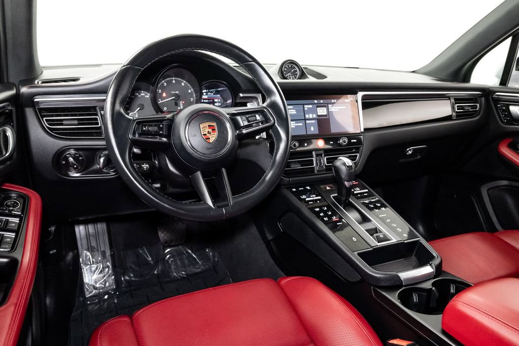 Used 2022 Porsche Macan image 9