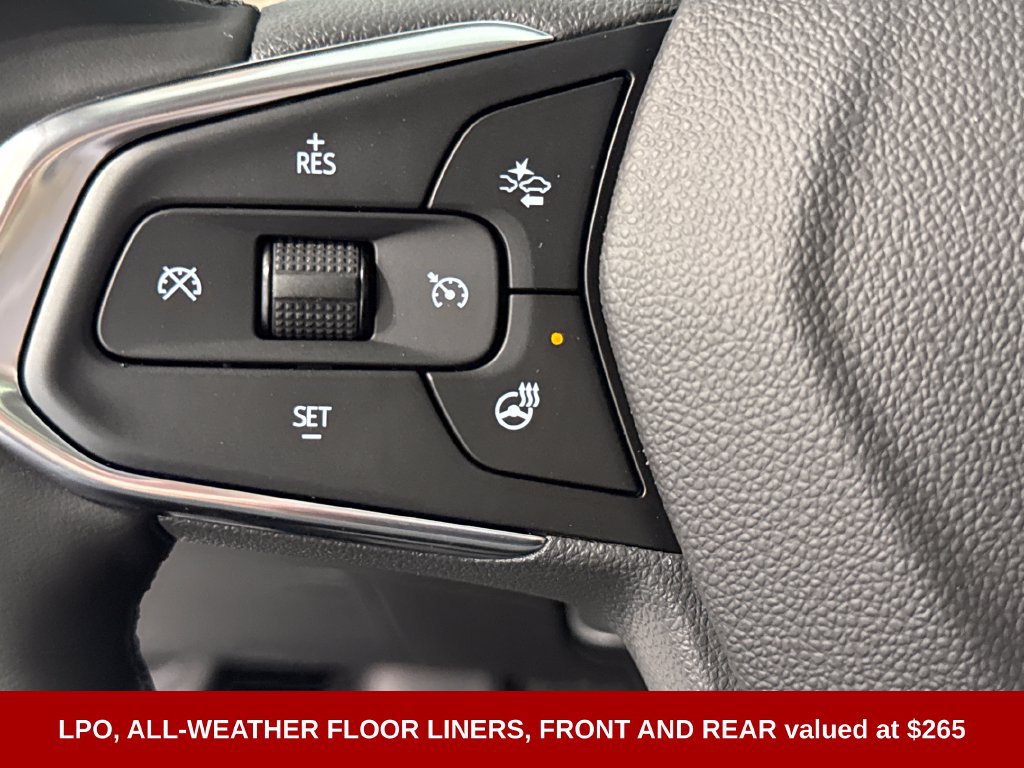 New 2026 Chevrolet Trax ACTIV w/ Sunroof Package FWD image 3