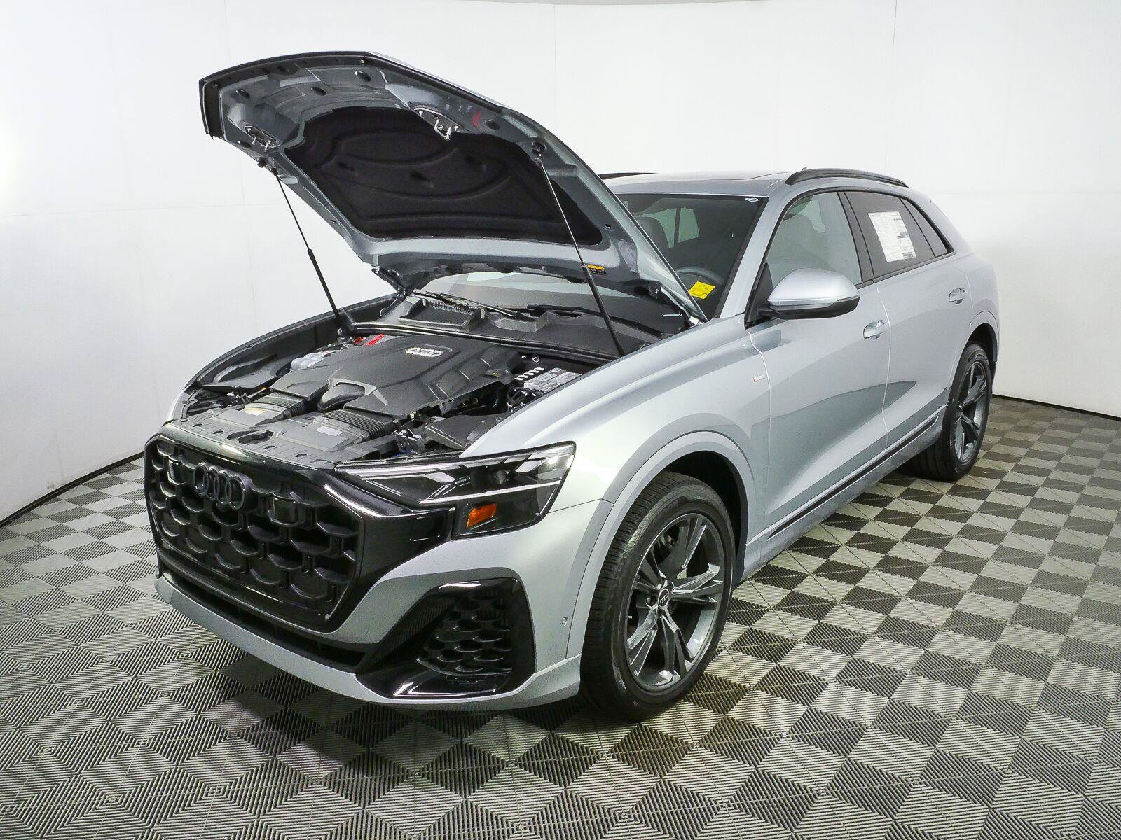 New 2027 Audi Q8 Premium AWD/4WD image 30