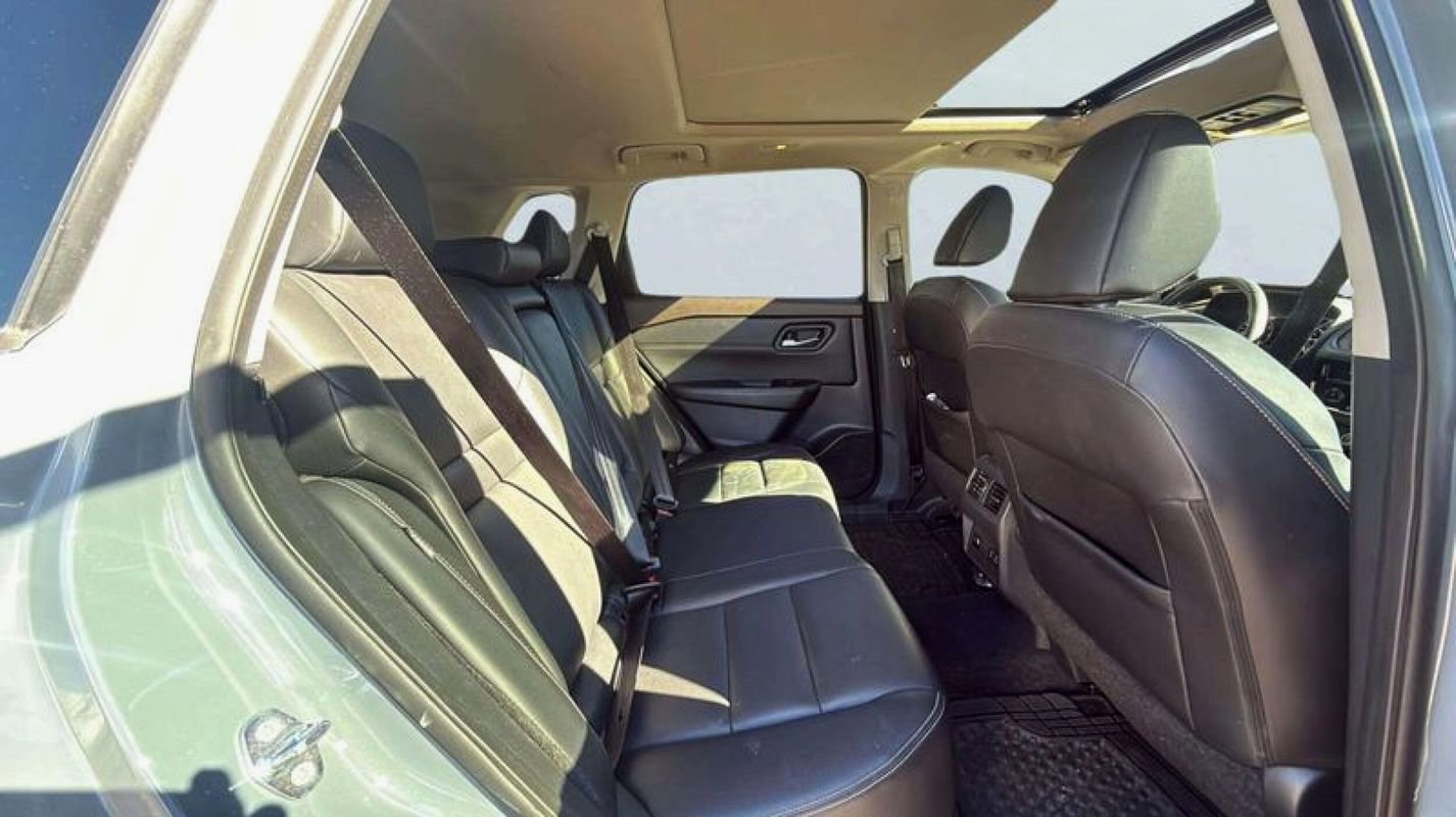 Used 2022 Nissan Rogue SL image 14