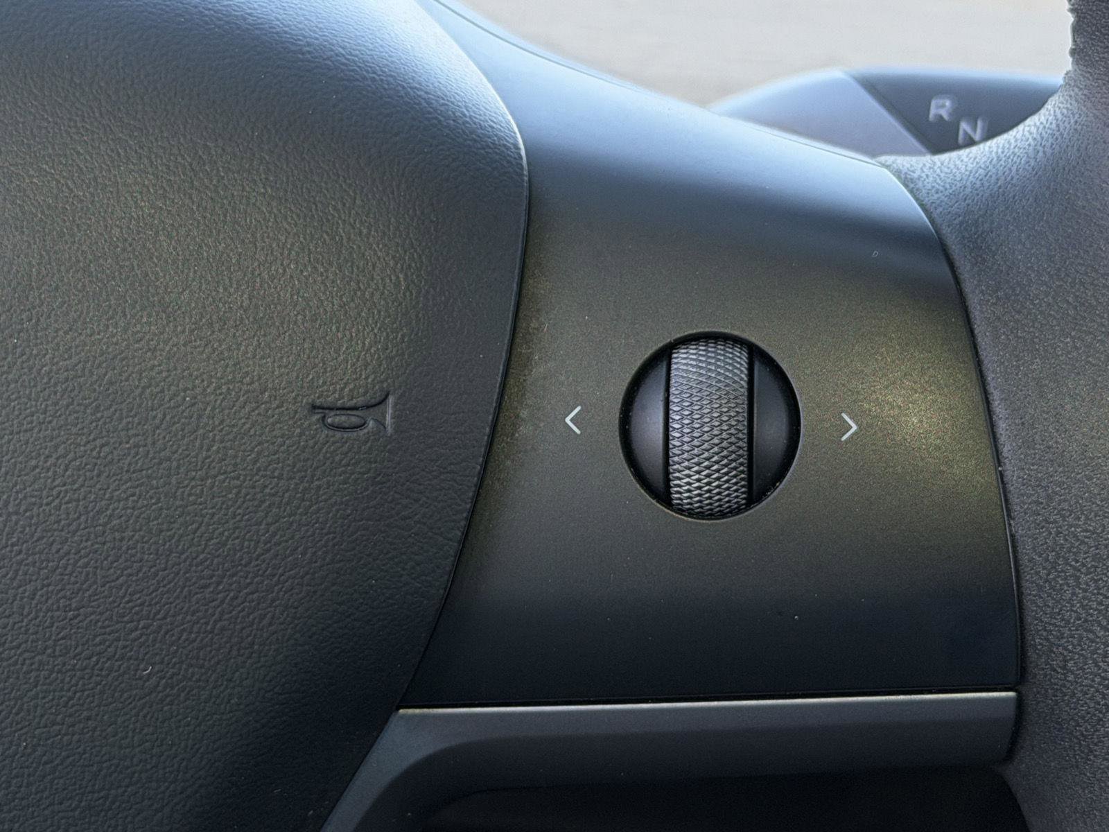 Used 2023 Tesla Model 3 Standard Range image 15