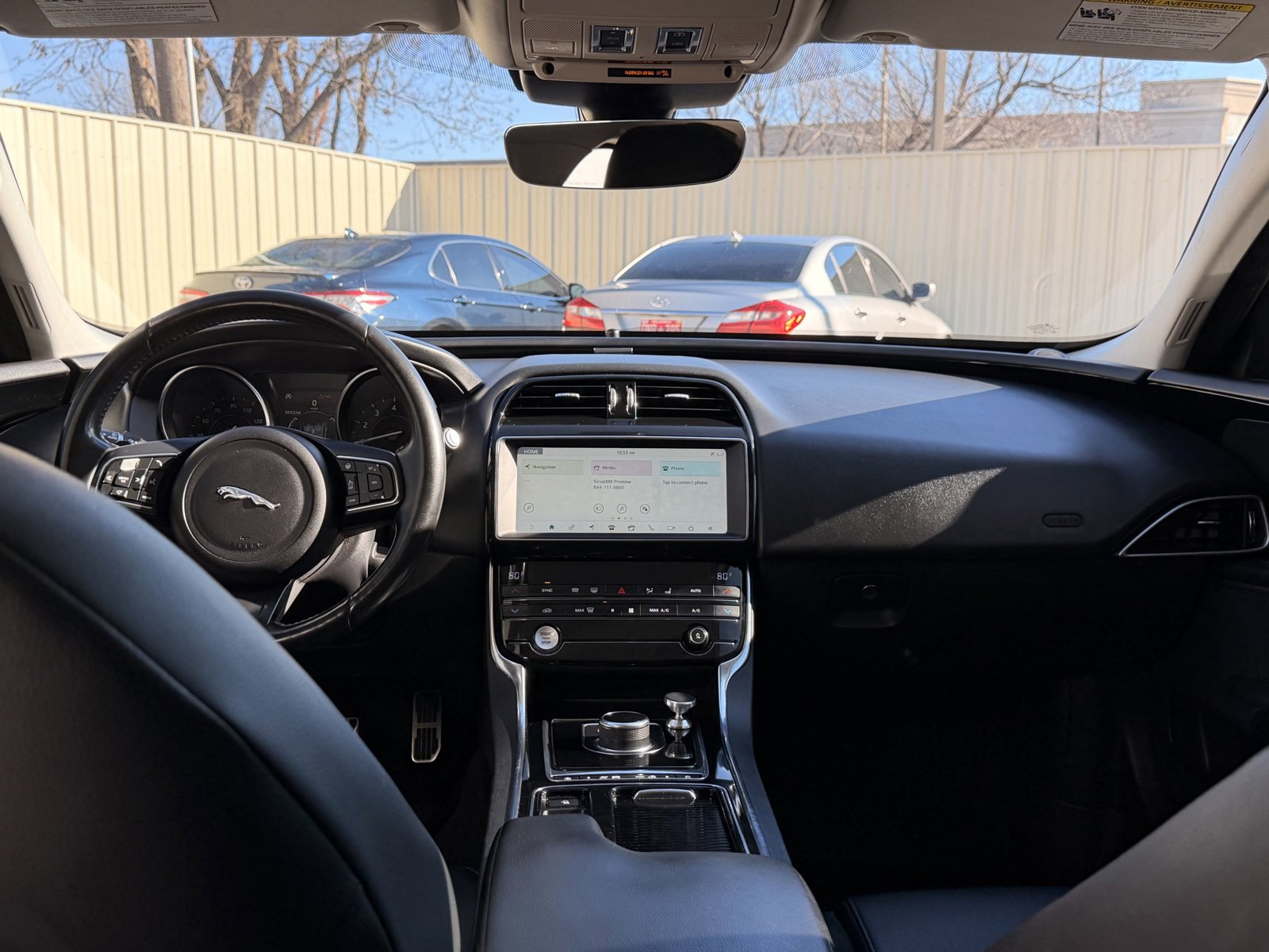 Used 2019 Jaguar XE Premium image 29