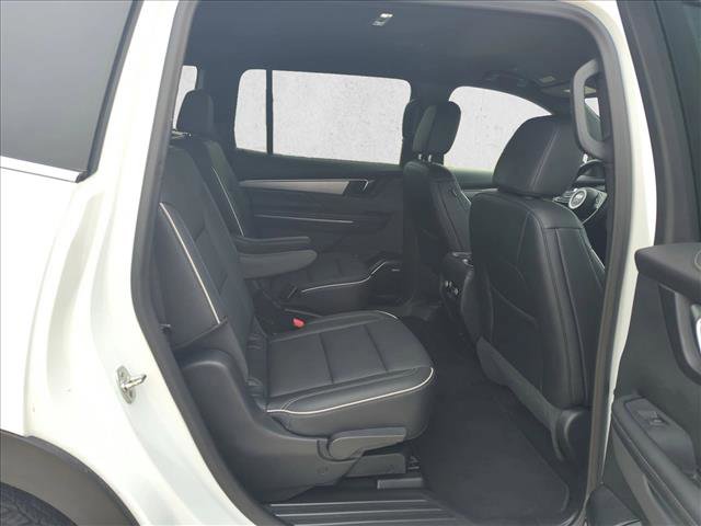 Used 2025 Buick Enclave Preferred image 19