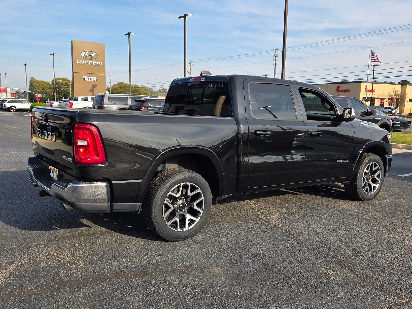 Used 2025 RAM 1500 Laramie image 14