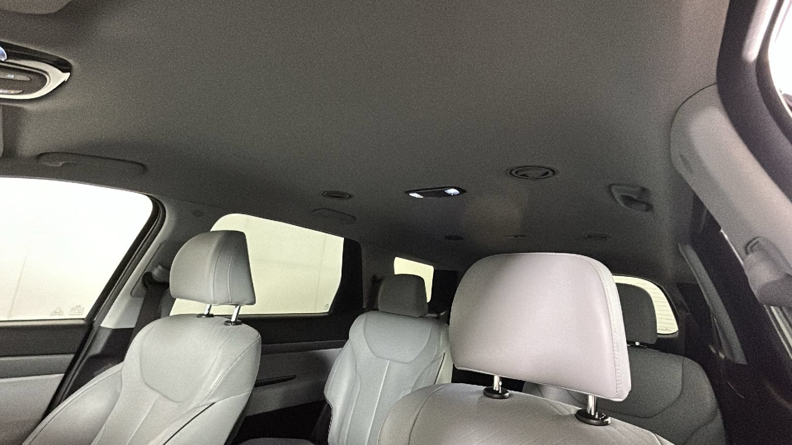 Used 2025 Hyundai Palisade SEL AWD/4WD image 15