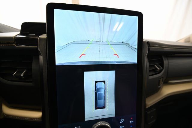 Used 2024 Ford Expedition Max Platinum AWD/4WD image 6