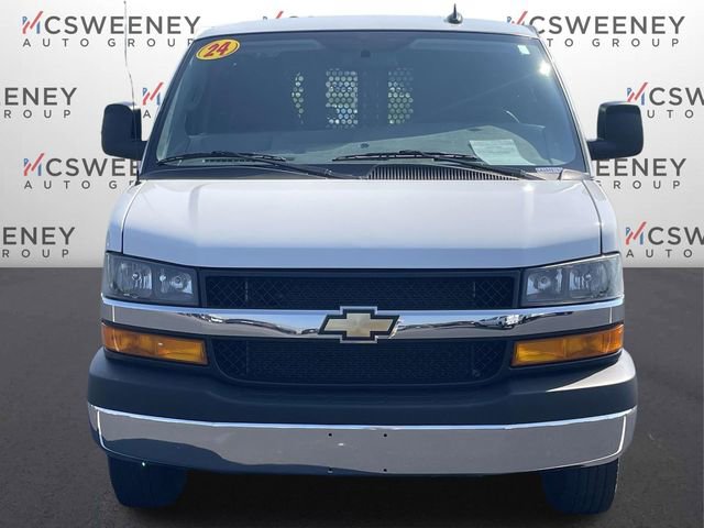 Used 2024 Chevrolet Express 2500 w/ Driver Convenience Package image 8