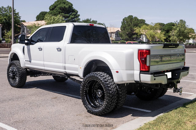 Used 2017 Ford F450 Platinum w/ Platinum Ultimate Package AWD/4WD image 6