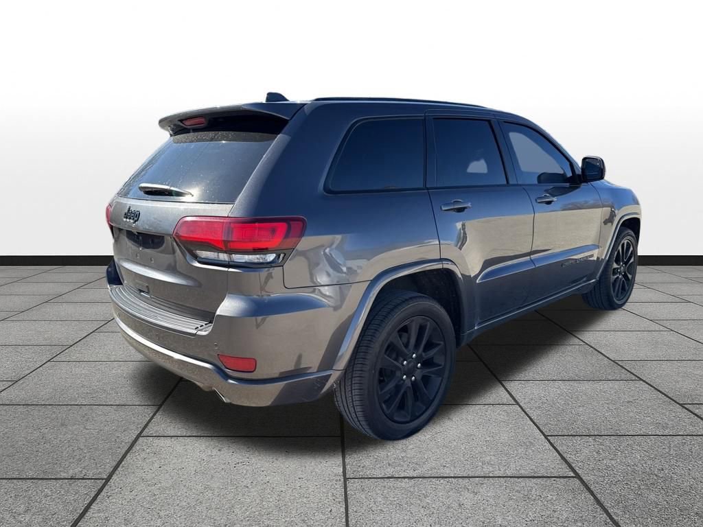 Used 2019 Jeep Grand Cherokee Altitude image 5