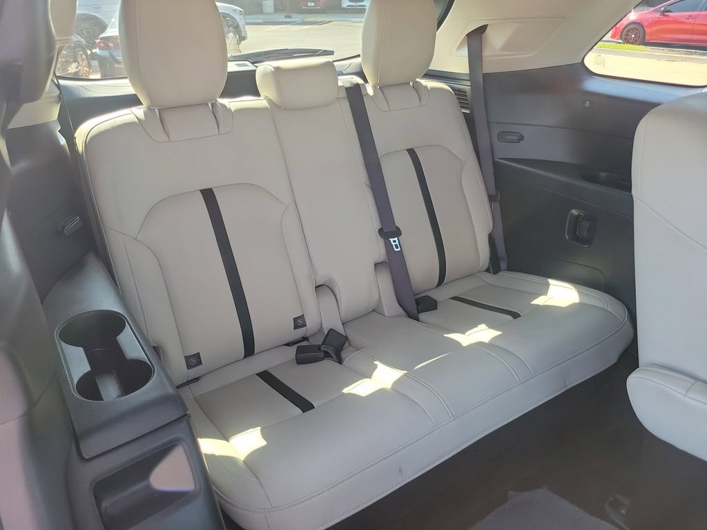 Certified 2024 MAZDA CX-90 Plug-In Hybrid w/ Preferred AWD/4WD image 26