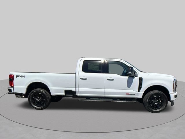New 2026 Ford F250 Lariat w/ Black Appearance Package AWD/4WD image 2