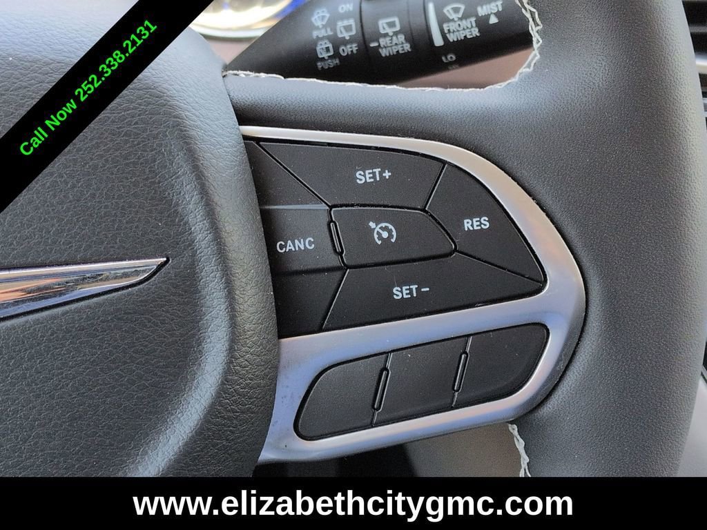 Used 2024 Chrysler Voyager LX FWD image 25