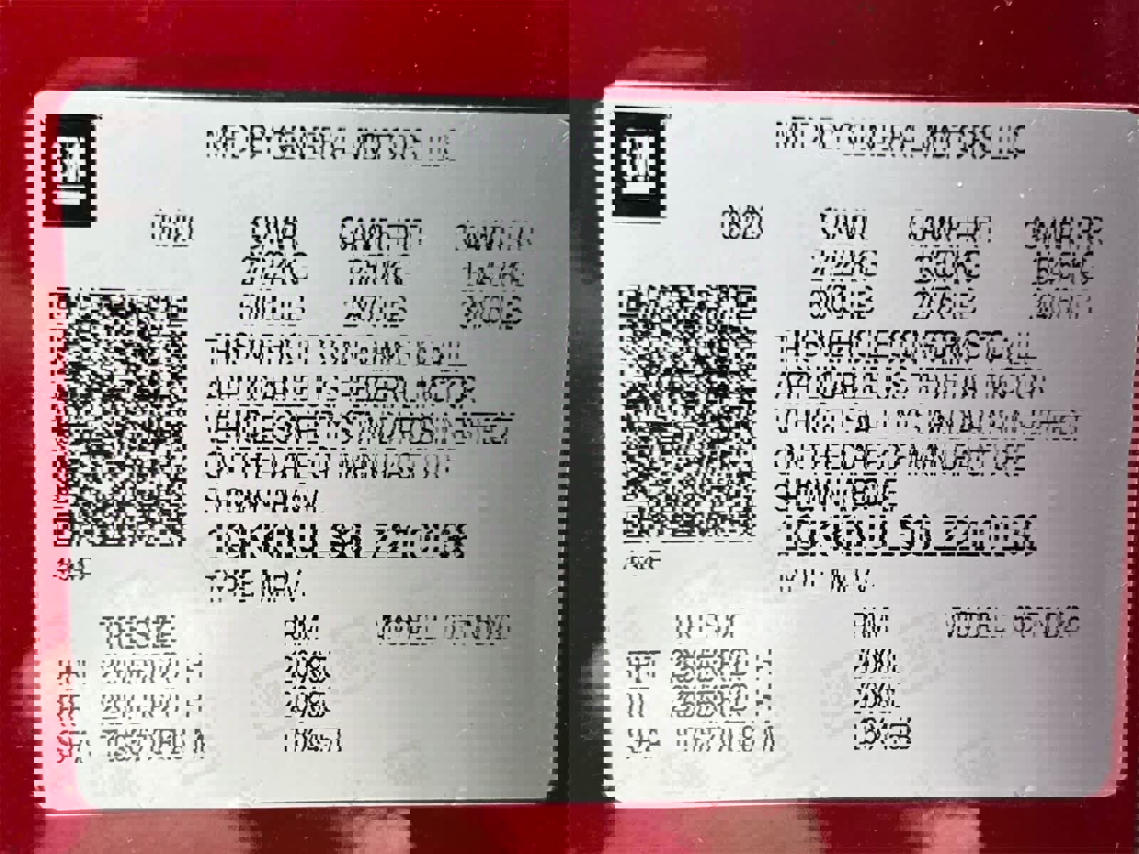 Used 2020 GMC Acadia SLT w/ Driver Alert Package II image 36