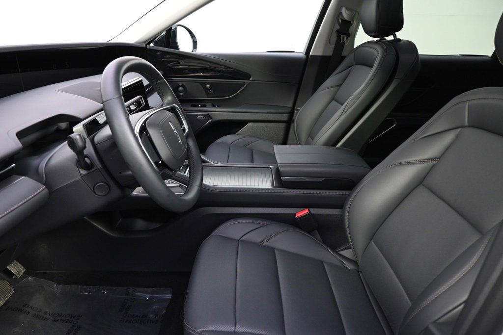 New 2026 Lincoln Nautilus Premier w/ Equipment Group 102A image 13