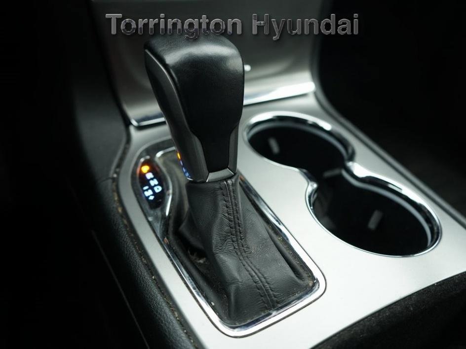 Used 2020 Jeep Grand Cherokee Laredo image 18