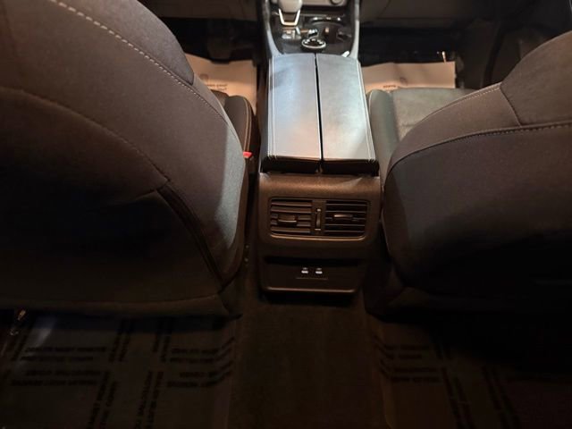 Certified 2025 Nissan Rogue SV image 29