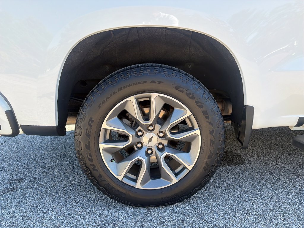 Used 2021 Chevrolet Silverado 1500 RST AWD/4WD image 43