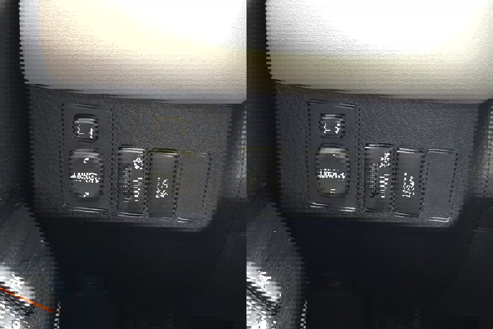 Used 2017 Toyota RAV4 Limited w/ Advanced Technology Package AWD/4WD image 31