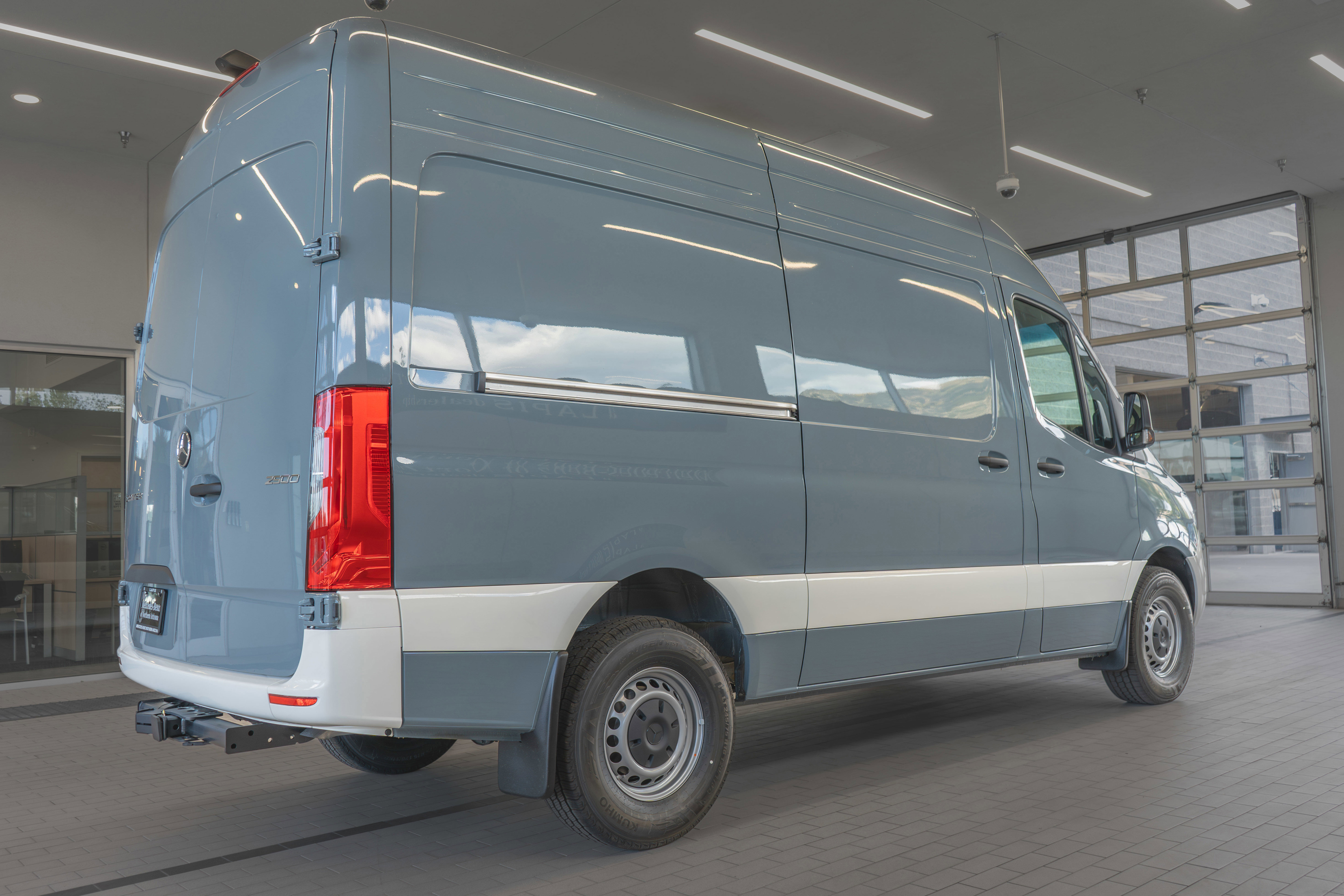 Certified 2025 Mercedes-Benz Sprinter 2500 image 31