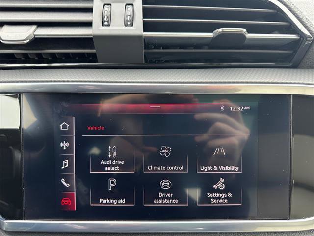 Certified 2021 Audi Q3 2.0T Premium Plus w/ Premium Plus Package image 18