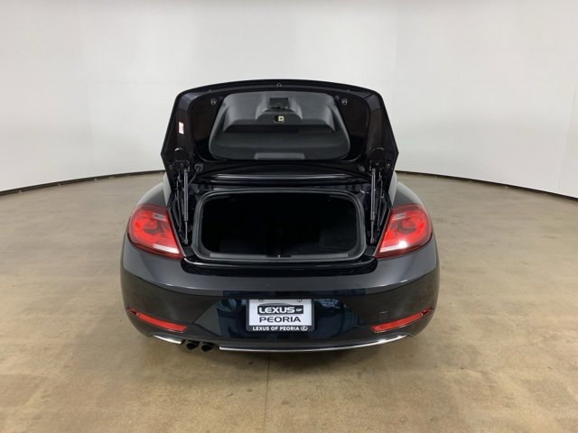 Used 2018 Volkswagen Beetle 2.0T S image 21